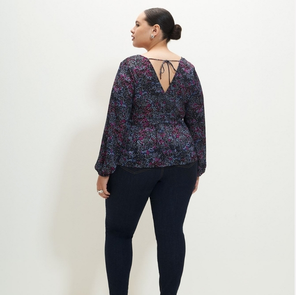 Women's Plus Size Floral Blouse with Balloon Sleeves 2X- Addition Elle - Picture 3 of 8